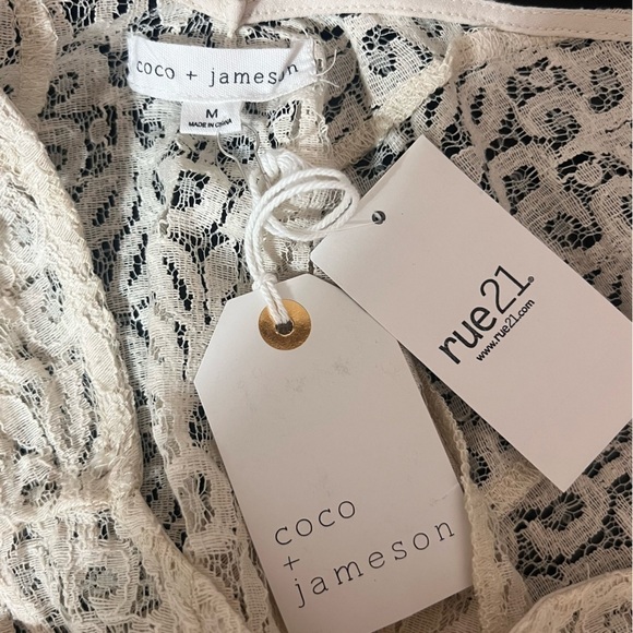 NWT Coco + Jameson Lace Crochet Sleeveless Blouse Backless Short Hem Flowy Sheer - Picture 8 of 10